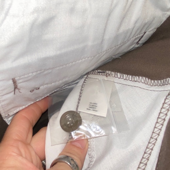 NWT St. John’s Bay Classic Fit Bermuda Shorts Brown Size 12P - Picture 7 of 9